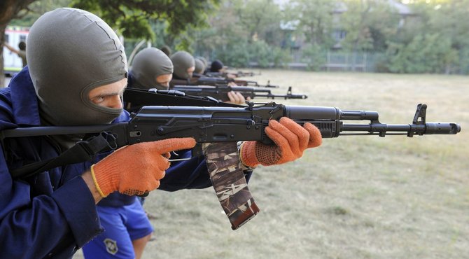 AFP/„Scanpix“ nuotr./Ukrainos savanoriai mokymuose