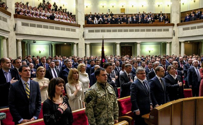 „Scanpix“/„RIA Novosti“ nuotr./Posėdis Ukrainos parlamente