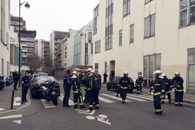 AFP/„Scanpix“ nuotr./Ginkluoti užpuolikai atakavo „Charlie Hebdo“