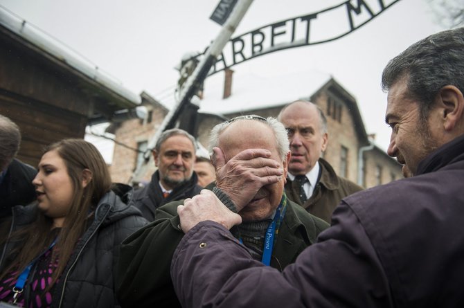 AFP/„Scanpix“ nuotr./Aušvico koncentracijos stovyklos belaisvis