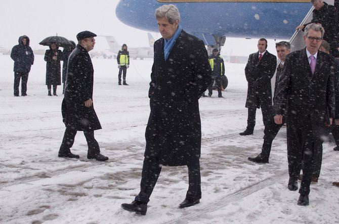 „Scanpix“/AP nuotr./JAV sekretorius Johnas Kerry Ukrainoje