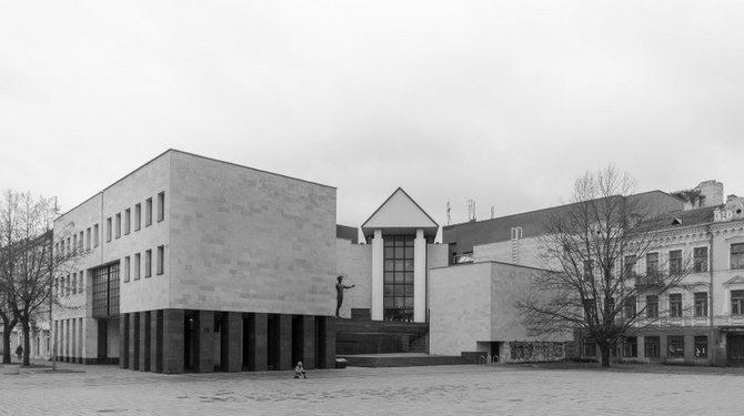 Norbert Tukaj nuotr. /Žilinsko dailės galerija, architektas Eugenijus Miliūnas ir kiti. 1988 m.