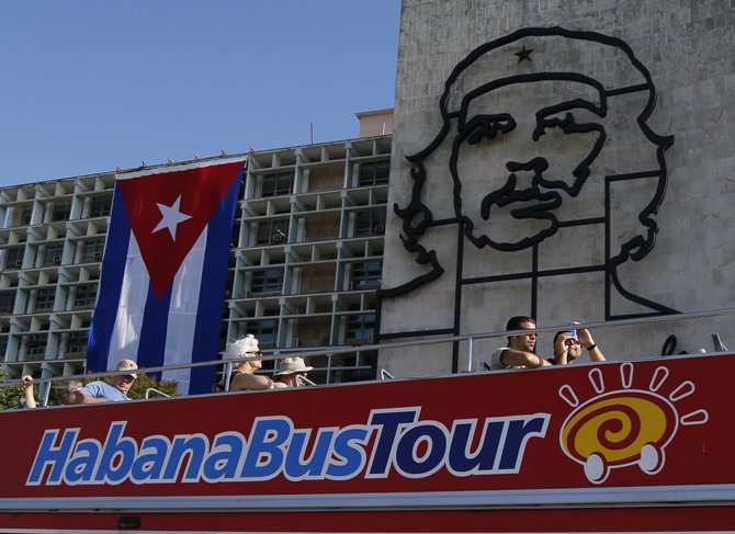 „Scanpix“/AP nuotr./Turistai Kuboje