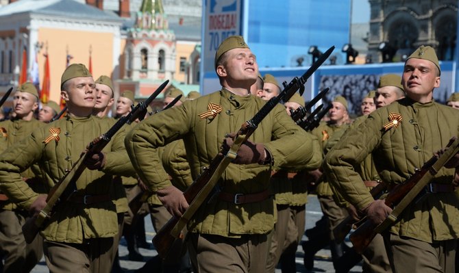 „Scanpix“/„RIA Novosti“/„Host Photo Agency“/Iliya Pitalev nuotr./Pergalės dienos repeticija Maskvoje
