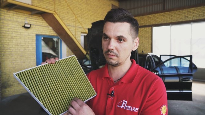 15min nuotr./Andžej Ostrovski rankose – biofunkcinį sluoksnį turintis automobilio salono filtras 