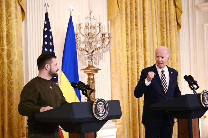 AFP/„Scanpix“ nuotr./Volodymyras Zelenskis ir Joe Bidenas