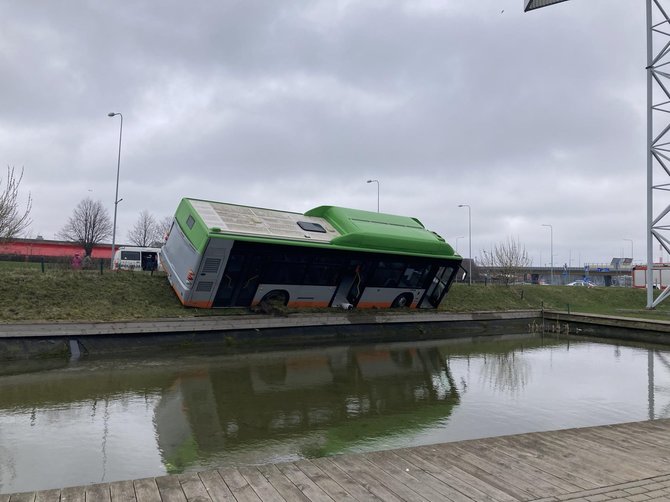 Aurelijos Jašinskienės / 15min.lt nuotr./Autobusas Klaipėdoje