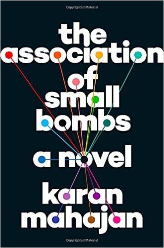Knygos viršelis/Knyga „The Association of Small Bombs“