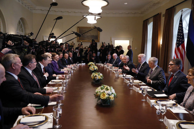„Reuters“/„Scanpix“ nuotr./Donaldo Trumpo ir Baltijos šalių vadovų susitikimas