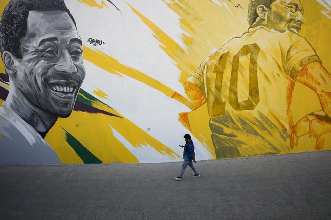 Foto Reuters/Scanpix/disegno di Pelé sul muro