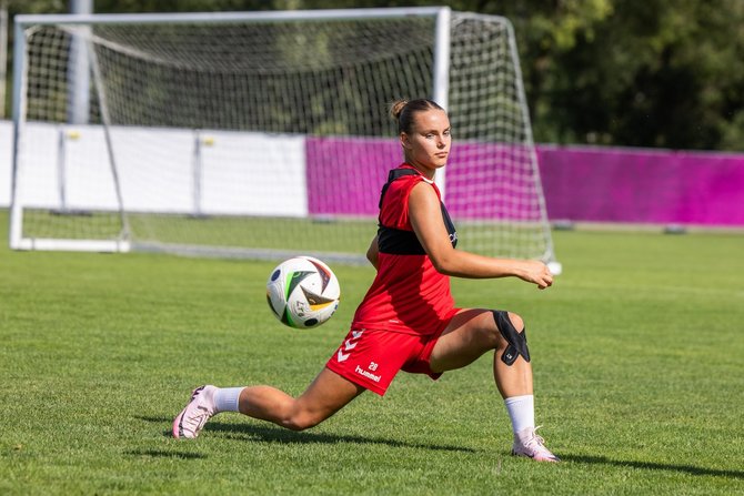 LFF nuotr./Lietuvos U19 merginų rinktinės treniruotė