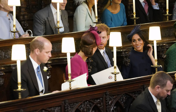 „Scanpix“ nuotr./Princas Williamas, Kembridžo hercogienė Catherine, princas Harry ir Sasekso hercogienė Meghan per princesės Eugenie vestuves