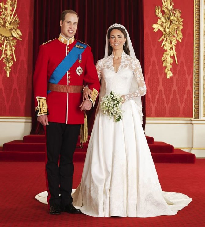 AFP/„Scanpix“ nuotr./Princas Williamas ir Kembridžo hercogienė Catherine (2011-ųjų balandis)