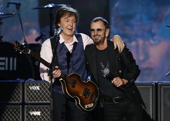 „Reuters“/„Scanpix“ nuotr./Paulas McCartney ir Ringo Starras