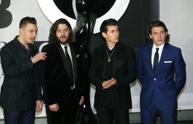 „Reuters“/„Scanpix“ nuotr./„Arctic Monkeys“ (iš kairės): Mattas Heldersas, Nickas O'Malley, Alexas Turneris ir Jamie Cookas