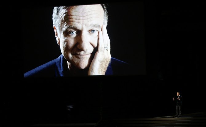 „Reuters“/„Scanpix“ nuotr./Billy Crystalas per Robino Williamso pagerbimą
