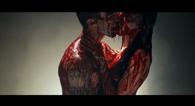 Kadras iš vaizdo klipo/Adamas Levine'es ir Behati Prinsloo dainos „Animals“ vaizdo klipe