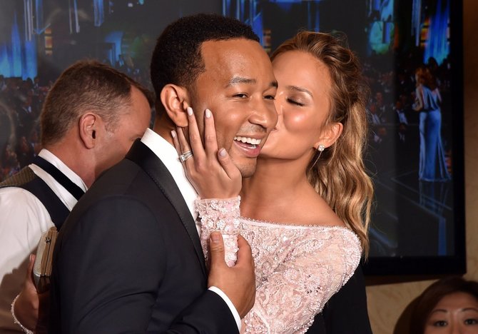 AFP/„Scanpix“ nuotr./Johnas Legendas ir Chrissy Teigen