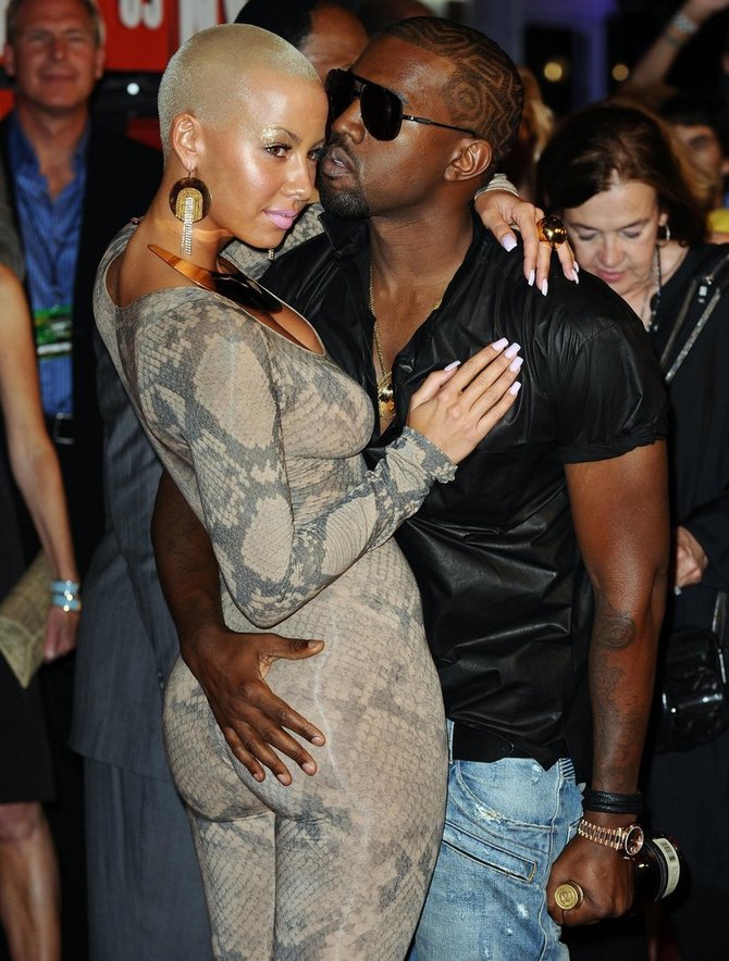 „Scanpix“/„PA Wire“/„Press Association Images“ nuotr./Amber Rose ir Kanye Westas (2009 m.)