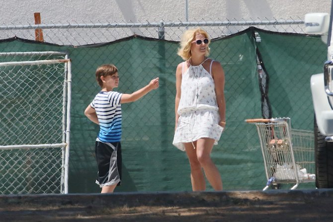 „Scanpix“/„Mavrixonline.com“ nuotr./Britney Spears su sūnumi Jaydenu Jamesu