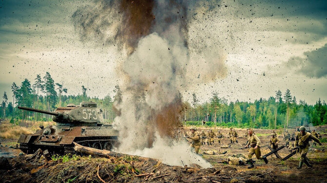 Kadras iš filmo/Filmas „1944“