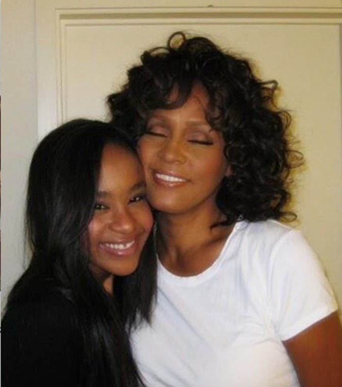 „Scanpix“/Xposurephotos.com nuotr./Whitney Houston su dukra Bobbi Kristina Brown