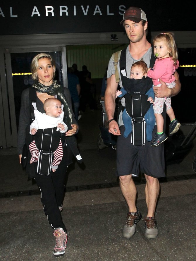 „Scanpix“/Xposurephotos.com nuotr./Chrisas Hemsworthas ir Elsa Pataky su vaikais