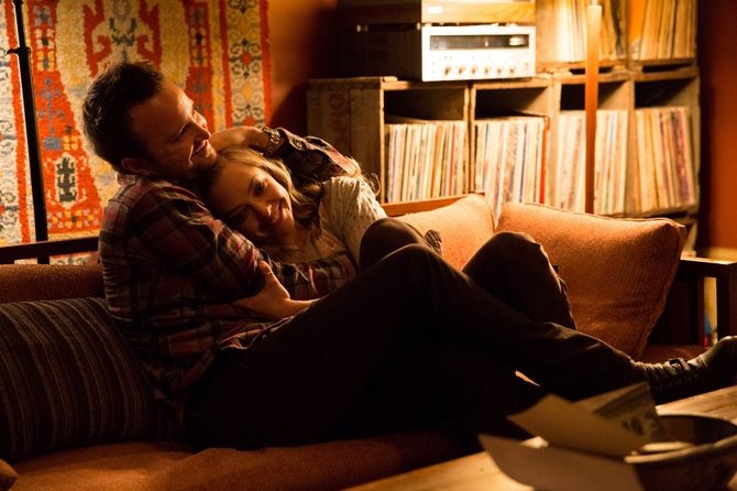 „ACME Film“ nuotr./Aaronas Paulas ir Amanda Seyfried filme „Išmokyk mane mylėti“