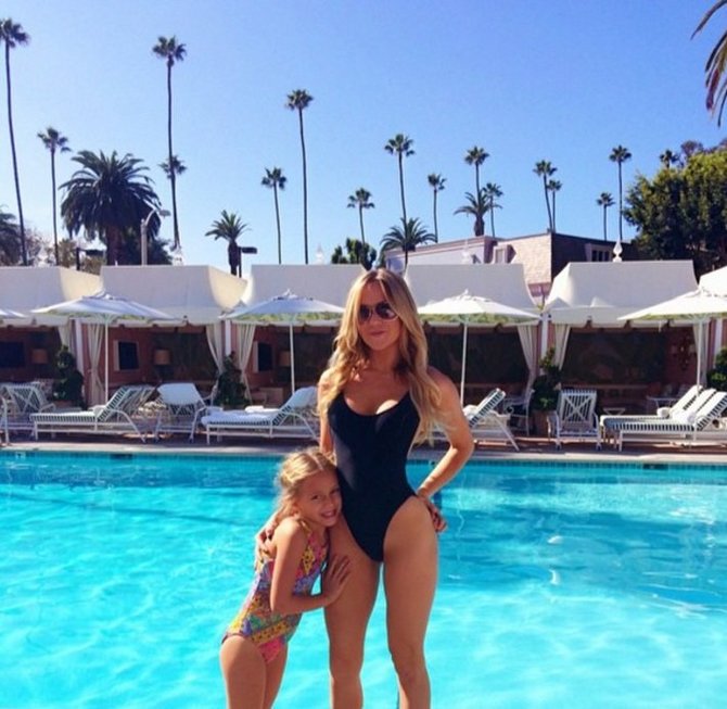 „Instagram“ nuotr./Katie May su dukra