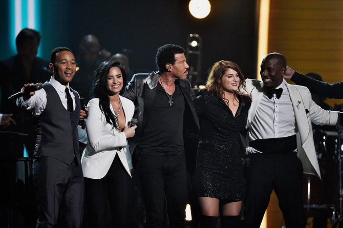 AFP/„Scanpix“ nuotr./Johnas Legendas, Demi Lovato, Lionelis Richie, Meghan Trainor ir Tyrese'as Gibsonas