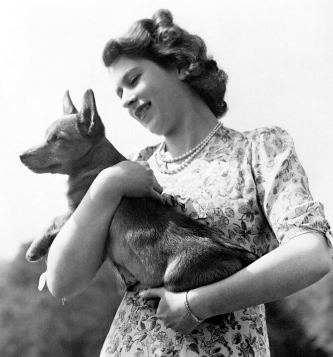 „Scanpix“/„PA Wire“/„Press Association Images“ nuotr./Karalienė Elizabeth II (1950 m.)