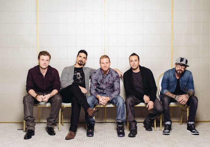„Scanpix“/AP nuotr./„Backstreet Boys“ (iš kairės): Nickas Carteris, Kevinas Richardsonas, Brianas Littrellas, Howie Dorough ir AJ McLeanas