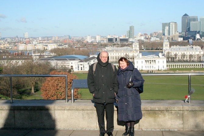 Asmeninio albumo nuotr./Česlovas Šimkevičius su žmona Zana Londone – vaizdas nuo Grinvičo kalvų 