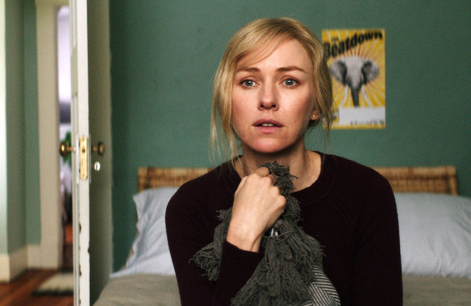 Kadras iš filmo/Naomi Watts siaubo trileryje „Įkalinta“