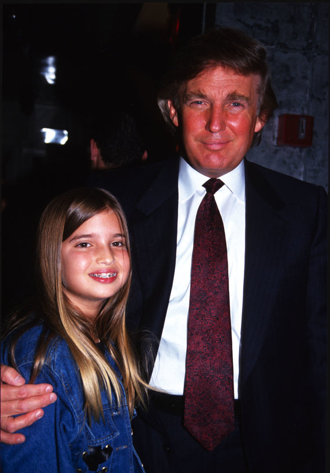 Vida Press nuotr./Donaldas Trumpas su dukra Ivanka Trump (1993 m.)