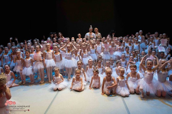 Loretos Kondratės nuotr./Nerijaus Juškos baleto mokyklos sezono uždarymas