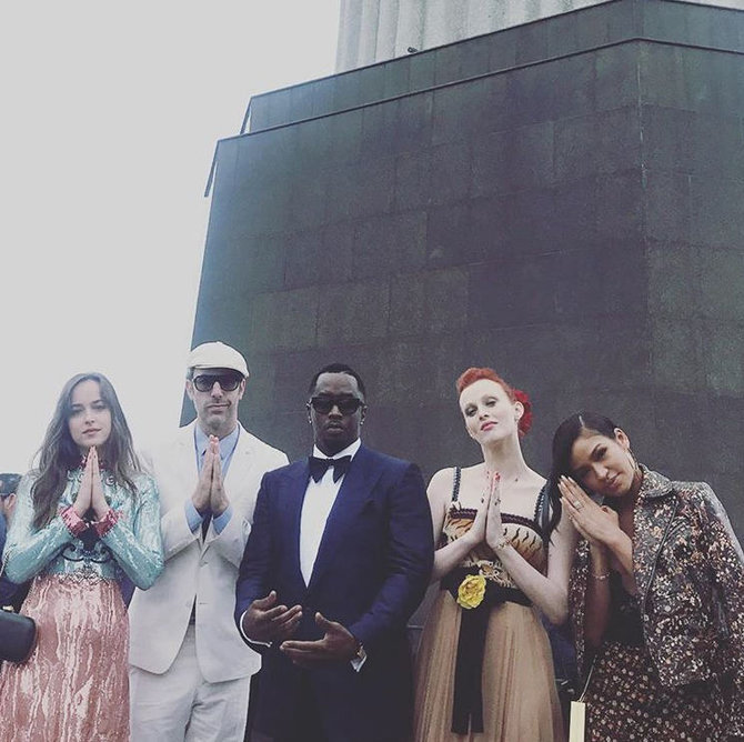 „Instagram“ nuotr./Dakota Johnson, Seanas Combsas-Diddy, Karen Elson ir Cassie