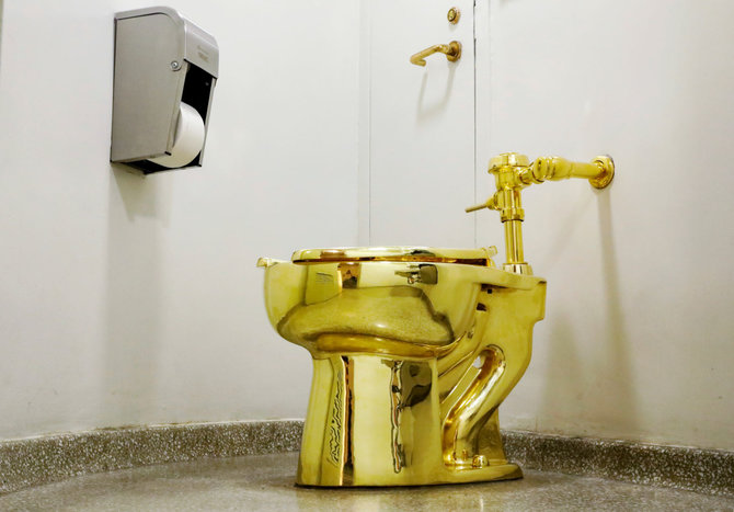 „Scanpix“ nuotr./Auksinis tualetas „Amerika“