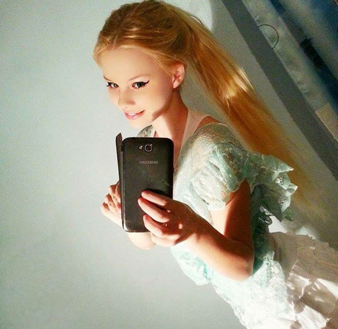 „Instagram“ nuotr./Taip Gabriela Jiračkova atrodė būdama 13-os metų