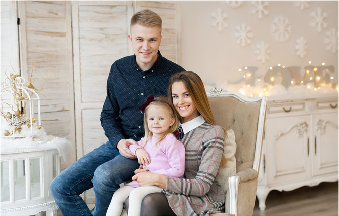 Asmeninio albumo nuotr./Paulius Bagdanavičius su žmona Lina ir dukra Paulina