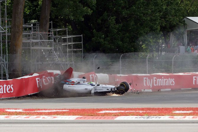 „Scanpix“ nuotr./Felipe Massos ir Sergio Perezo avarija Kanados F-1 lenktynėse
