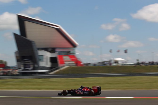 „Scanpix“ nuotr./„Formulės-1“ penktadienio treniruotės Silverstone
