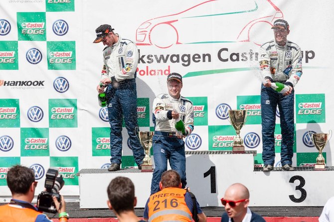 Organizatorių nuotr./„Volkswagen Castrol Cup“ lenktynės Čekijoje