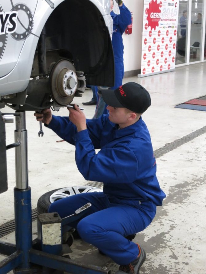 Jaunojo automechaniko 2015 konkurso finalas