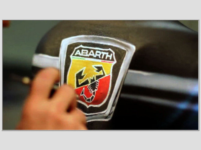 „Scanpix“/„Caters News Agency“ nuotr./„Abarth“ logotipas