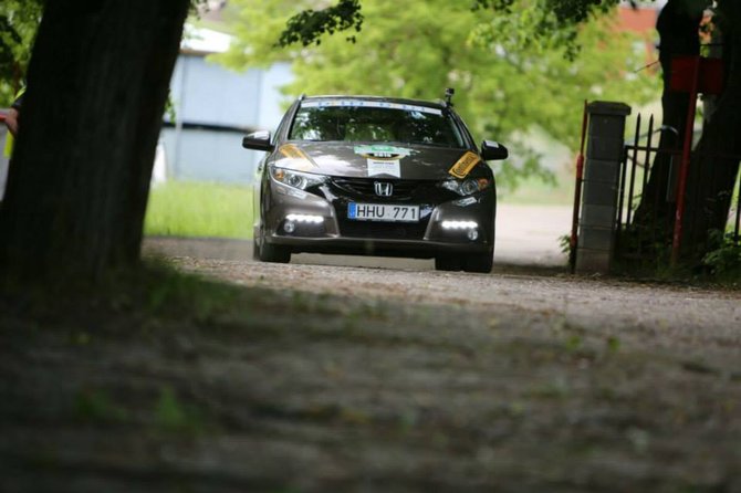 Giedriaus Matulaičio nuotr./Žilvinas Pekarskas ir Giedrius Žiūra („Honda Civic Tourer“)