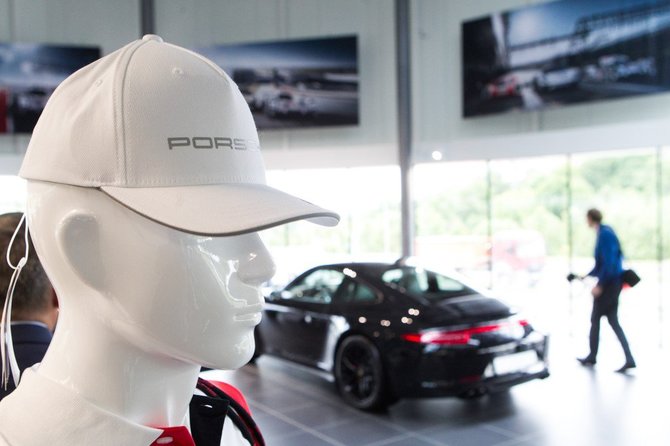 Vilniaus „Porsche“ salono atidarymas