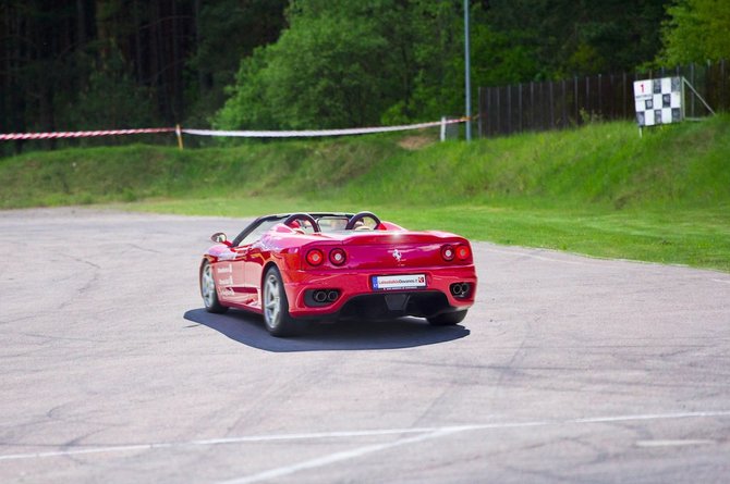 „Ferrari F360“ Kačerginės „Nemuno žiede“