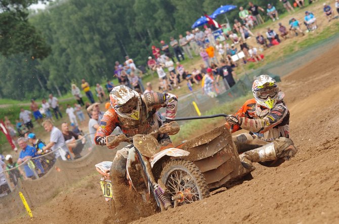 Dariaus Kibirkščio/Fotodarius.lt nuotr./Priekabų motokroso čempionatas Latvijos Kegums mieste