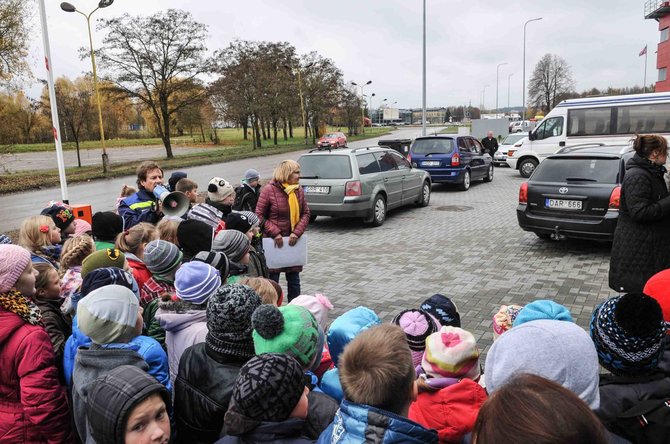 Algimanto Brazaičio nuotr./Saugaus eismo pamokos vaikams Alytuje